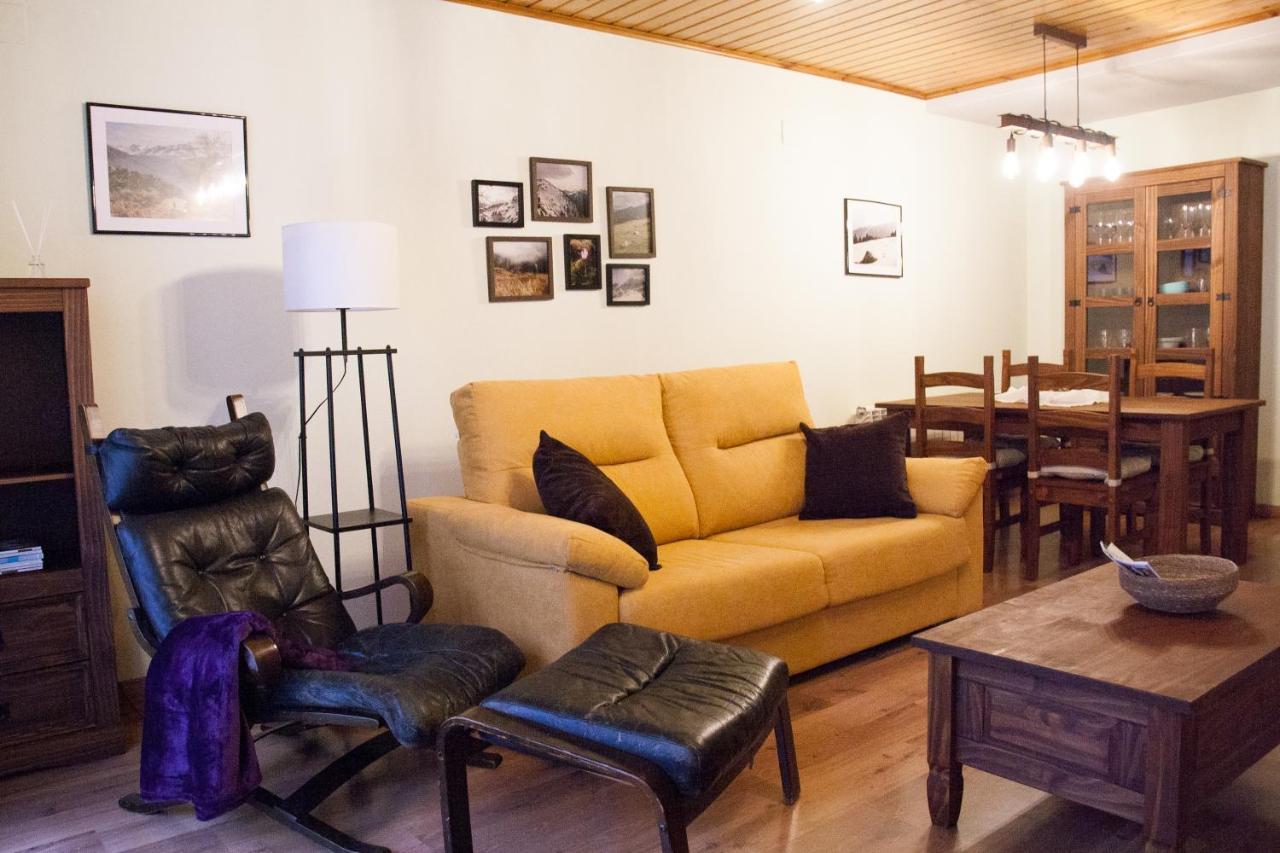 Apartamento Toran Лес Экстерьер фото